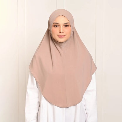 Elegant polyester hijab set for women, solid color, yarn-dyed, windproof, machine washable, high-quality breathable outdoor hijab hat.