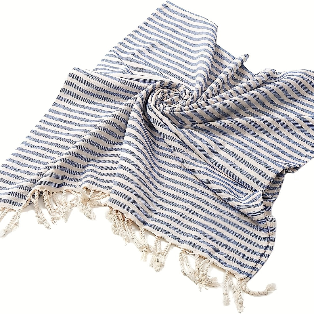 1 Turkish cotton beach towel with striped pattern, highly absorbent and quick-drying. Lightweight and soft, suitable for beach, swimming, outdoor camping, and travel. Ideal beach essentials.