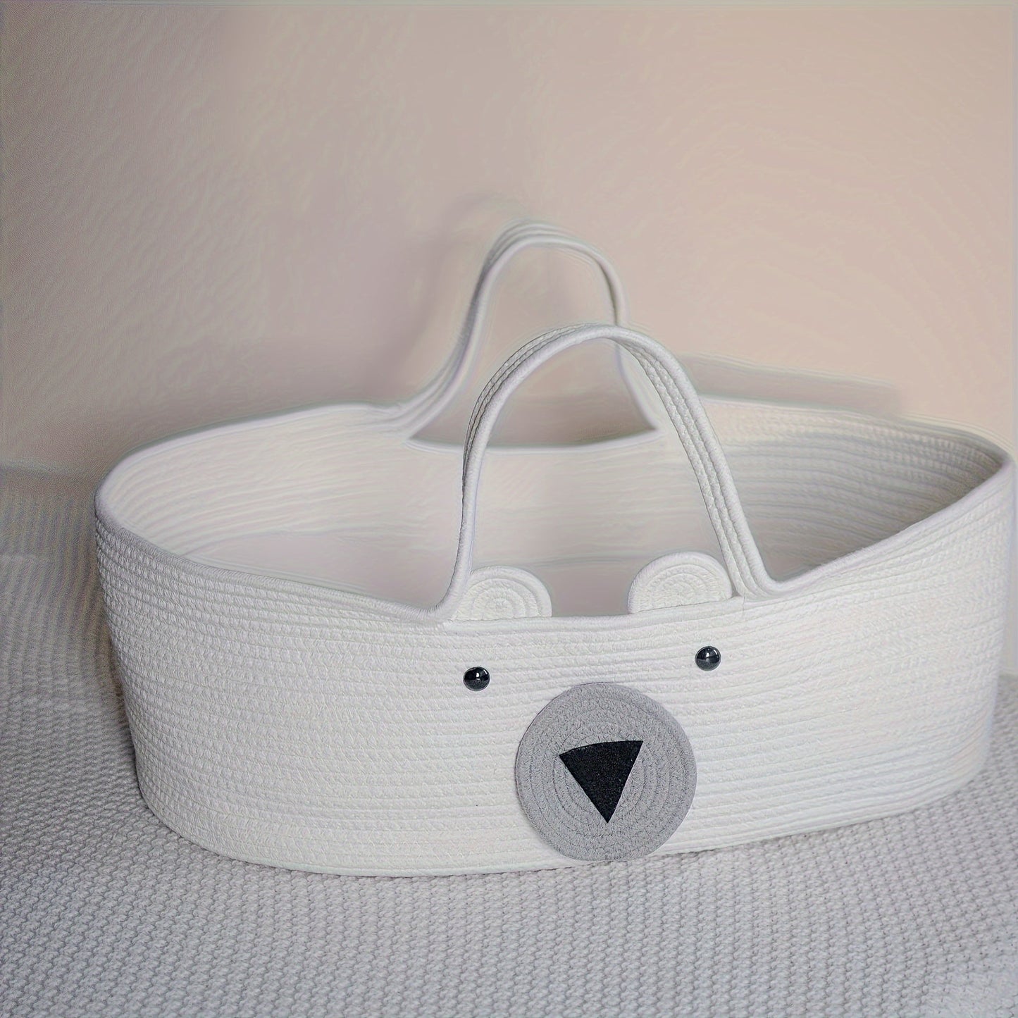 Introducing the adorable La Dearchuu Woven Basket, crafted from durable polyester fiber featuring a charming bear design. This large capacity storage hamper is perfect for use in car seats, carriers, or as photography props. It comes with a convenient