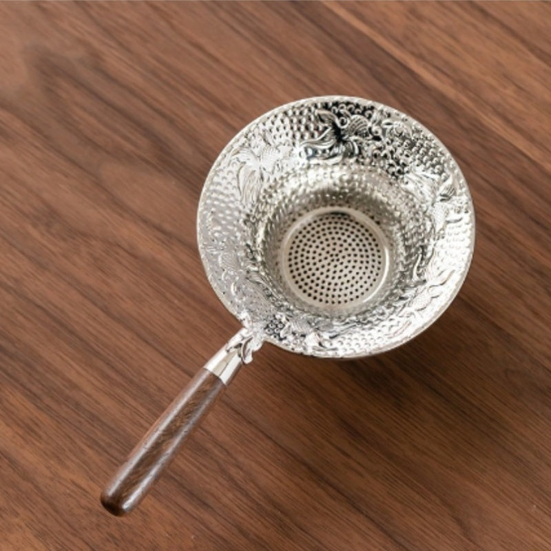 Wooden Handle Stainless Steel Mesh Tea Strainer - Ideal for Tea Brewing - Essential Kitchen Tool