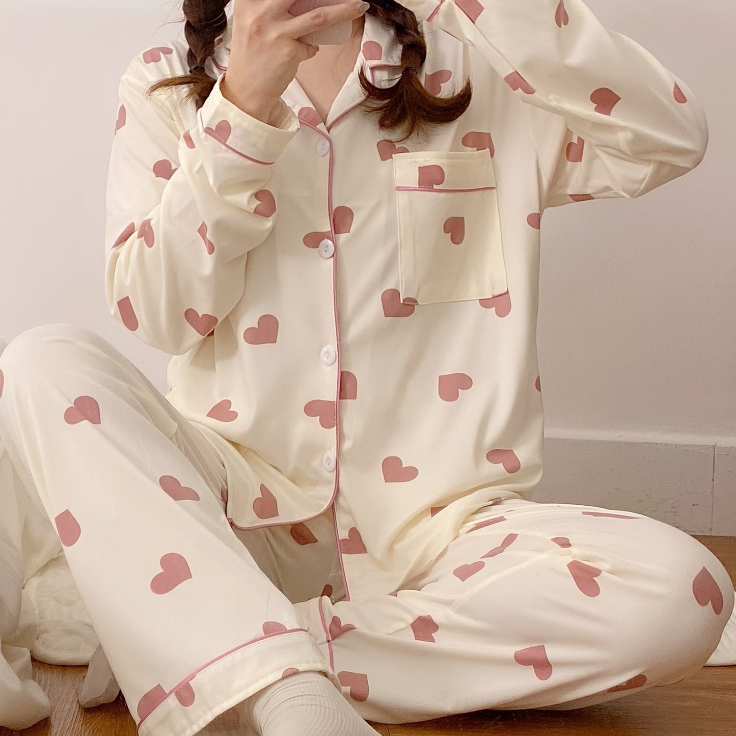 Women's Valentine's Day Heart Pattern Pajama Set - Cozy Polyester, Long Sleeve Top & Elastic Waist Pants, Ideal for Spring/Fall