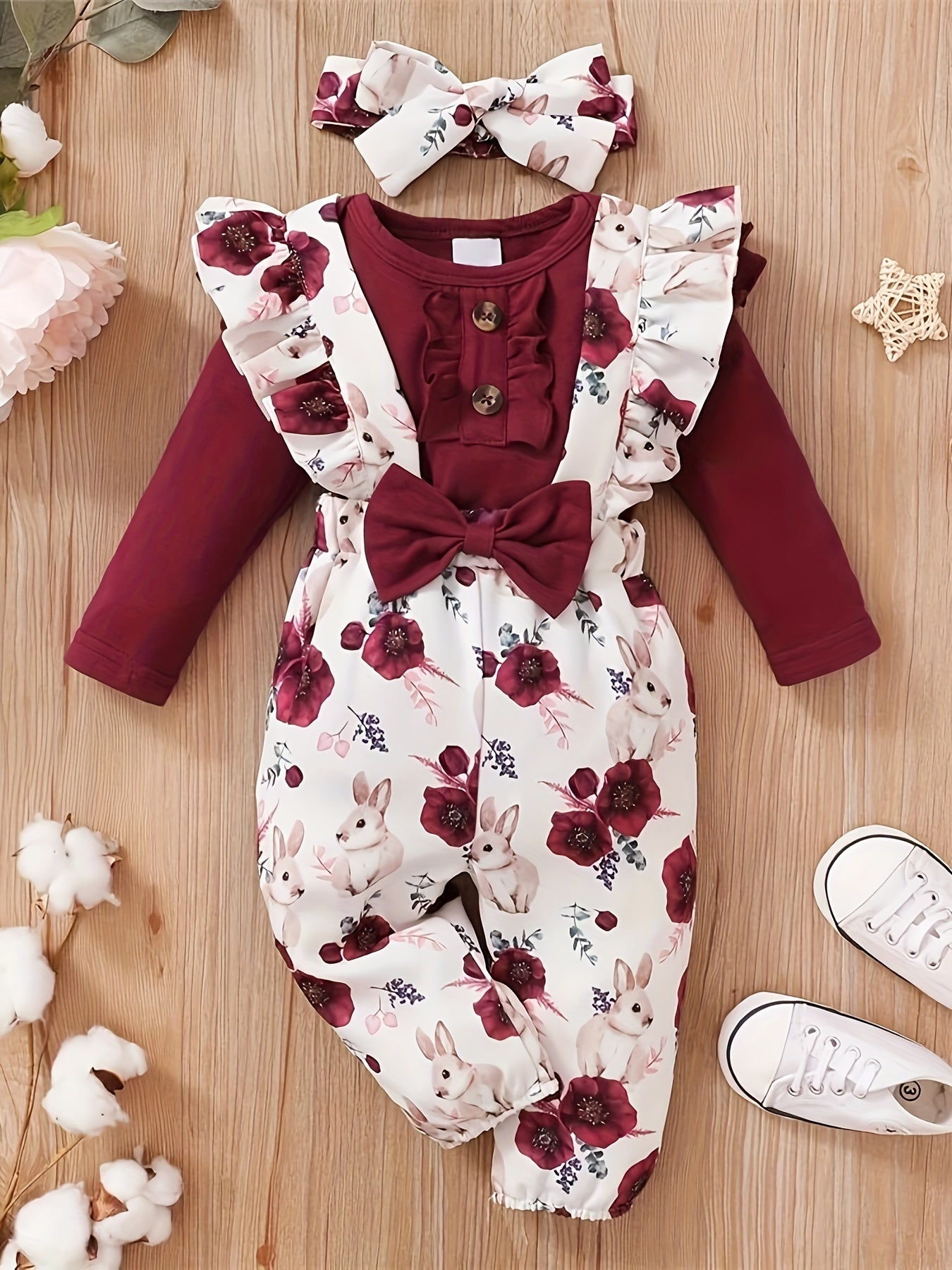 Baby girls' 2-piece casual outfit set includes a long sleeve onesie, floral animal print suspender pants, and bow headband, perfect for everyday wear in spring and autumn.