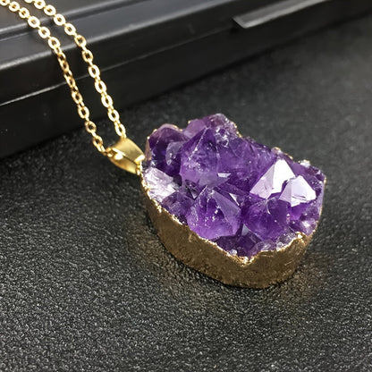 Elegant Amethyst Crystal Pendant Necklace in Luxurious 18K Gold Plating - Sophisticated and Chic Style, Featuring a Natural Rock Crystal Charm, Great for Special Occasions and Getaways - Perfect Gift for Festive Events and Memorable Moments (1PC)