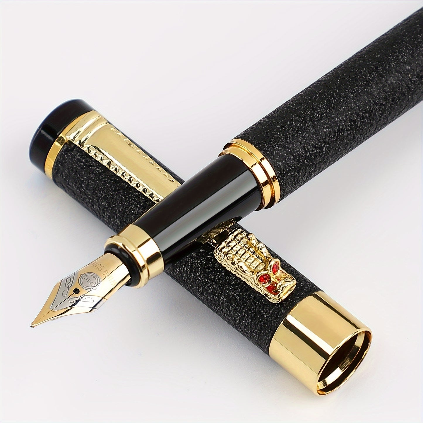 Luxury matte metal fountain pen with 0.5mm iridium nib for smooth writing, ideal for office use and daily writing.