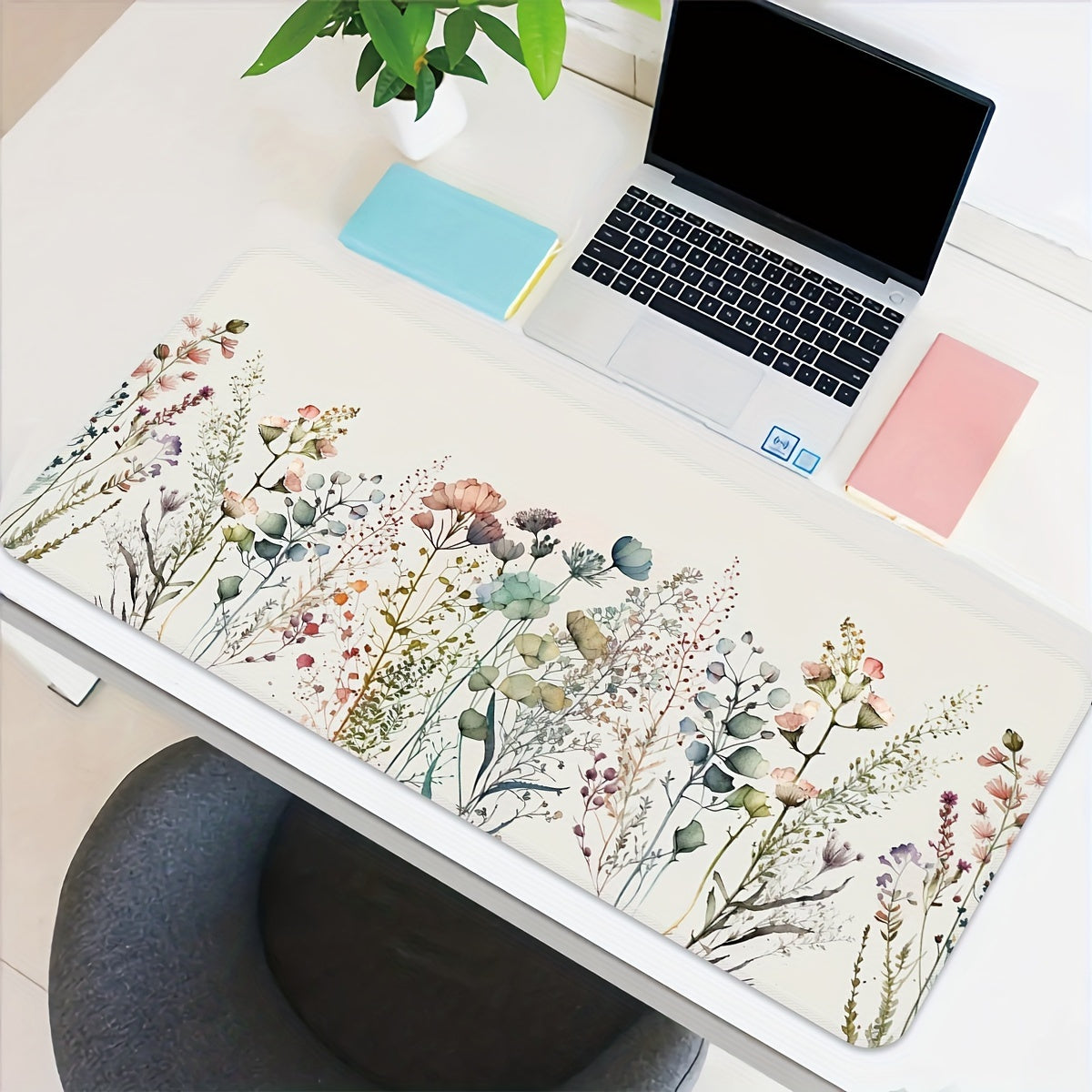 White Floral Rubber Desk Mat: Non-slip, washable, thick & durable. Ideal for office and home workspace. Suitable for laptop, keyboard, and mouse. Artistic design. Washable desk pad.