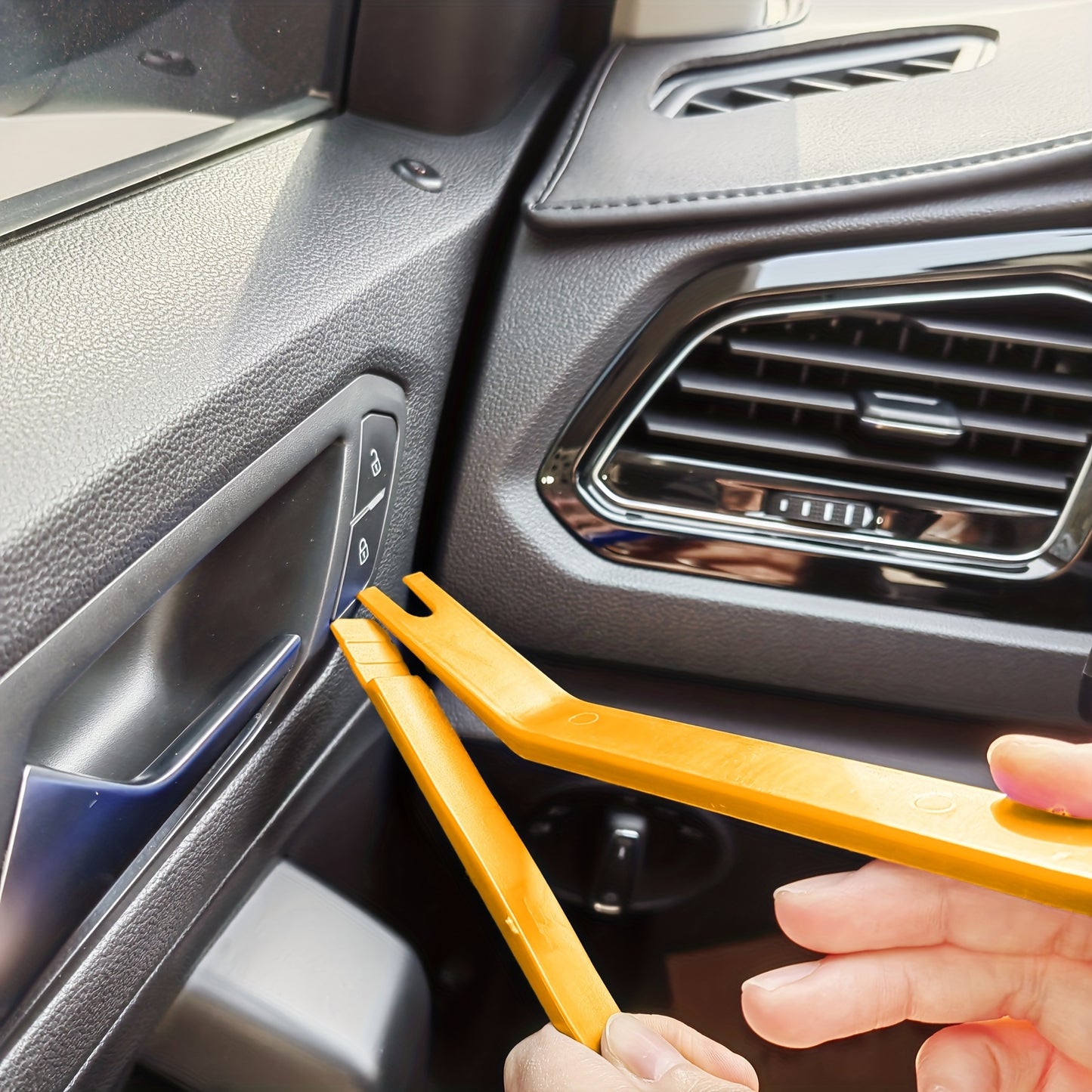 Car Interior Removal Tool Kit for removing door cleats and audio dashboard.