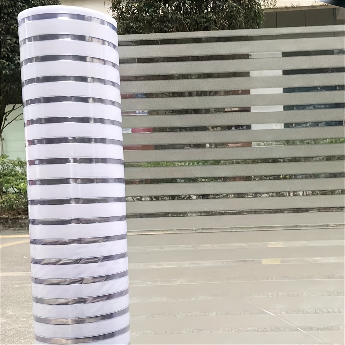 1 Roll of Decorative Striped Static Glass Window Film for Home and Office Decor in the Living Room