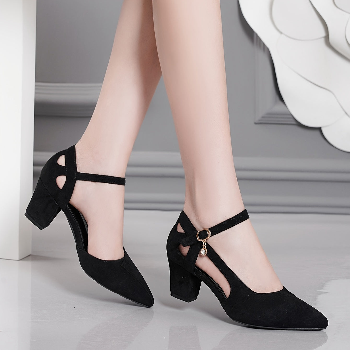 New elegant mid-heel headless sandals with thick heel and hollow strap for women