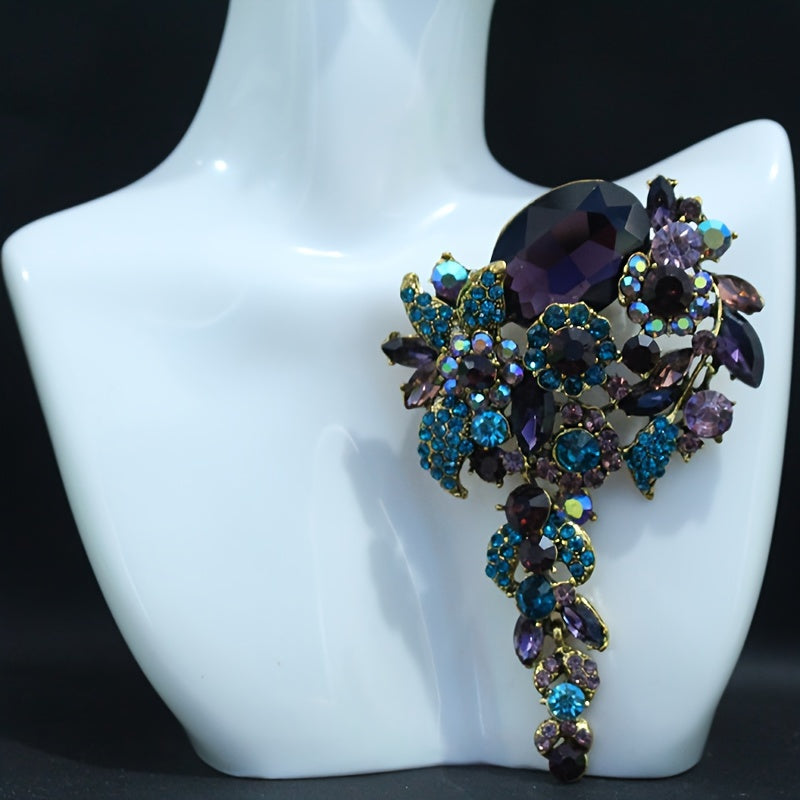 Stylish Rhinestone Flower Brooch - Exquisite Statement Pin for Women, Trendy & Distinctive Accessory