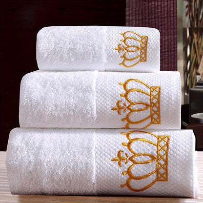 Soft cotton hand towel and bath towel set with embroidery for hotel and beauty salon - absorbent, luxurious bathroom accessory.