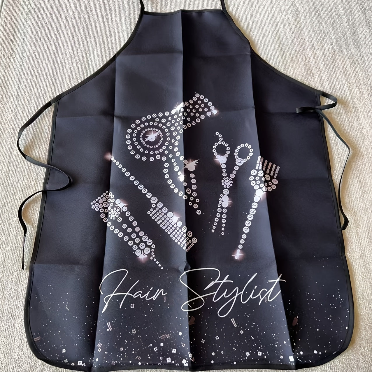 1 piece of hairdressing apron with stylist tool print, adjustable size, made of polyester woven fabric, ideal gift for hairstylists.