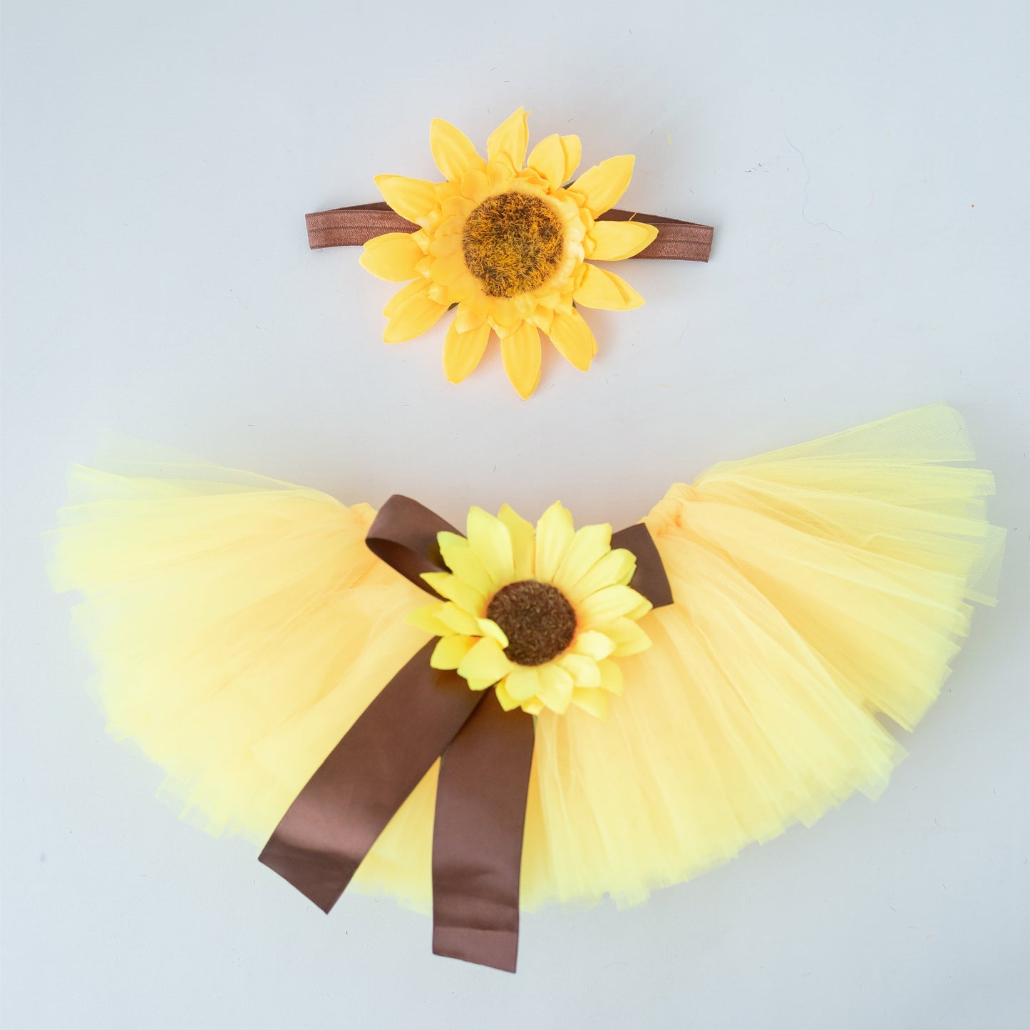 Stylish Skirt and Headband Set, Adorable Tutu Skirt with Flower Headband, Perfect for Photoshoots, Ideal for Christmas, Halloween, Thanksgiving, New Year's, or Valentine's Day Gifts.