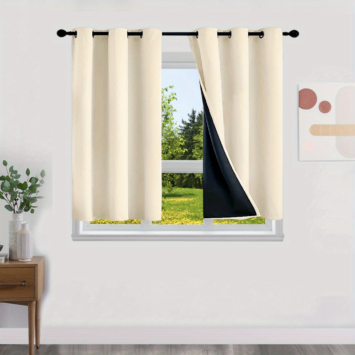 100% opaque blackout curtains, with a layer of lining included, 2 pieces.