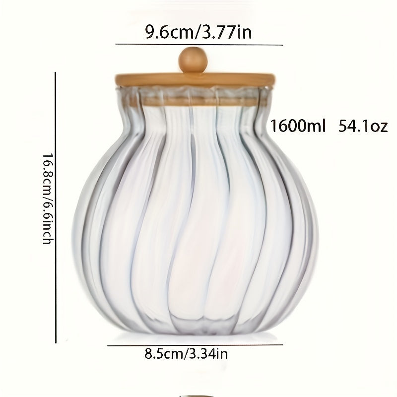 Glass storage jar with bamboo lid featuring stripes - perfect for storing tea, snacks, seasonings, and candy in the kitchen or dining room. Can be used multiple times.