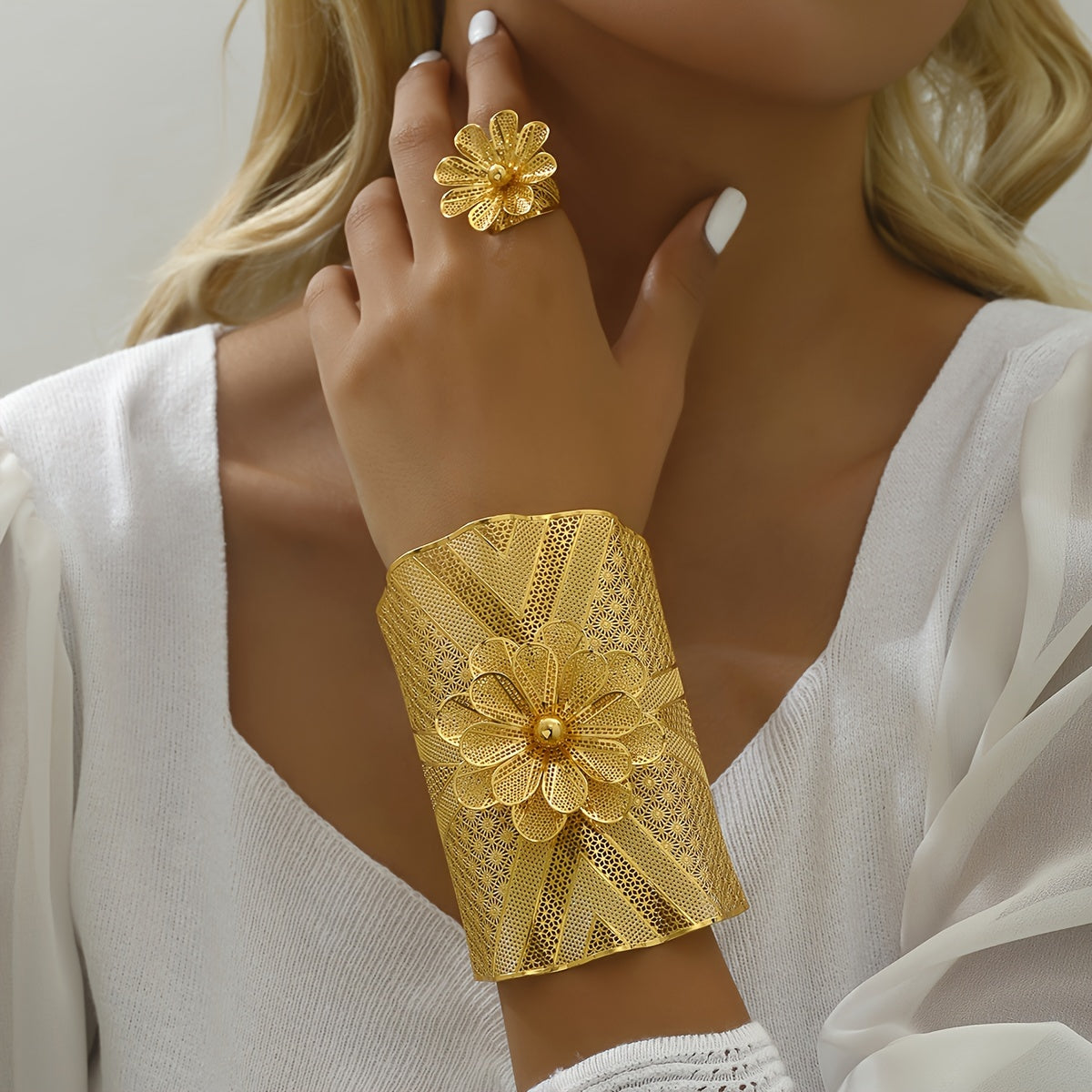 Stylish Two-Piece Bracelet and Ring Set with Intricate Floral Cutouts, Made of Iron, Ideal for Weddings and Events - Featuring a European and American Influence