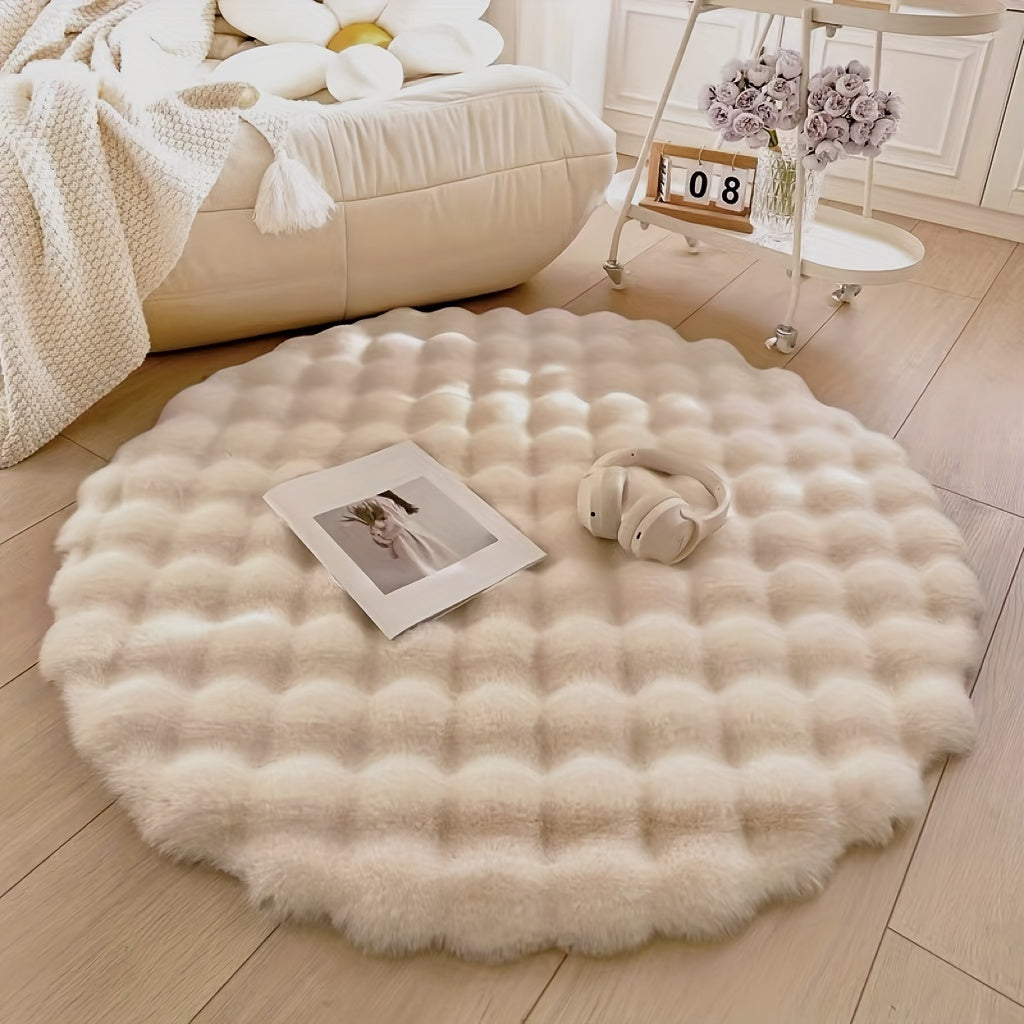 Soft faux fur round plush rug that is perfect for all seasons, with a comfortable smooth short pile carpet. This rug is easy to maintain as it is machine washable, making it a cozy decorative mat for your bedroom bedside, sofa throw, photography decor