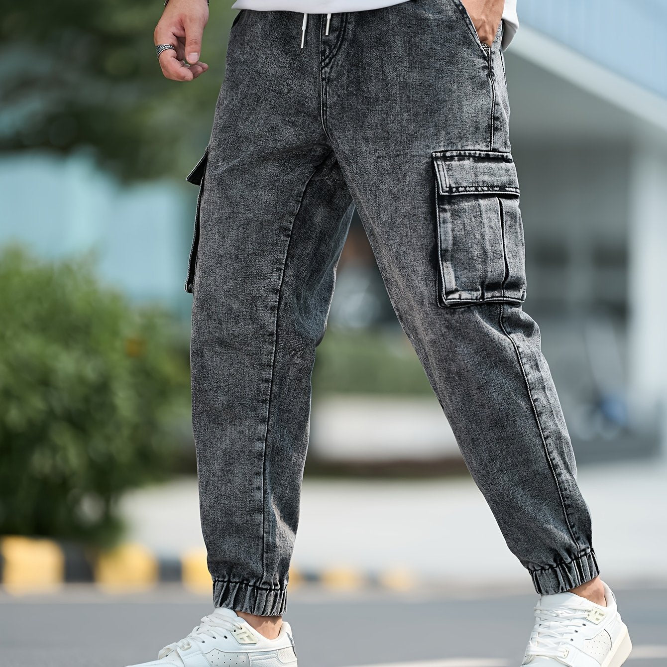 Plus size men's snowflake washed denim cargo pants with elastic waistband, casual, non-stretch, machine washable for fall/winter.