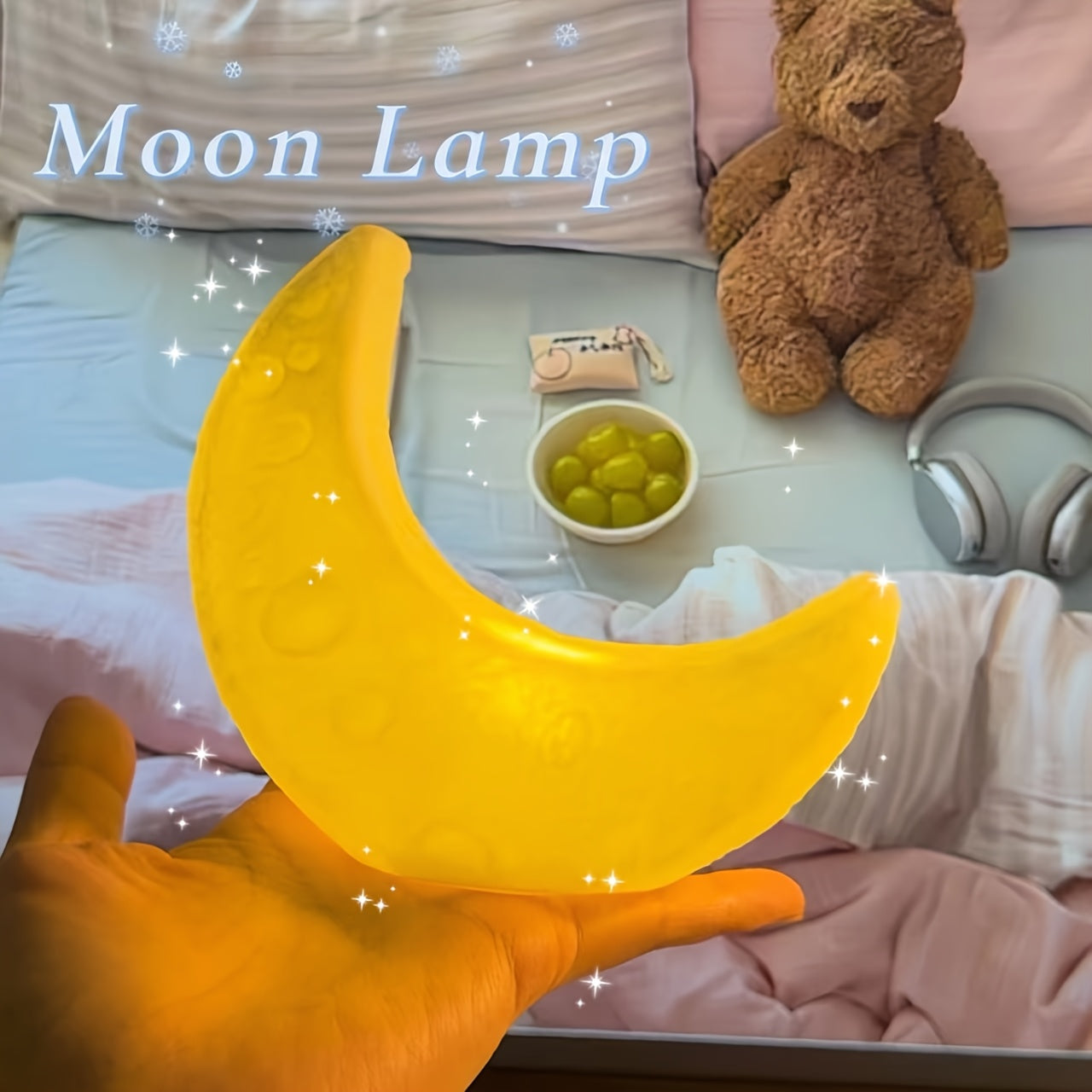 Portable Nordic-style LED moon-shaped lamp perfect for the bedroom, powered by batteries and ideal as a holiday decoration or gift.