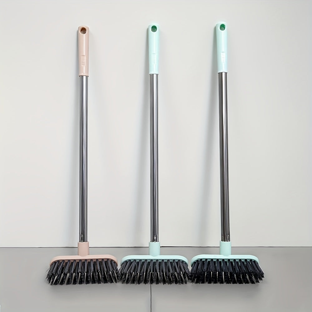 This floor brush features thick bristles and a tail hanging hole for easy storage. The 45° inclination allows for proper drainage and ideal household cleaning of countertops, glass, floors, stains, and hard-to-reach corners. Its flexibility makes it