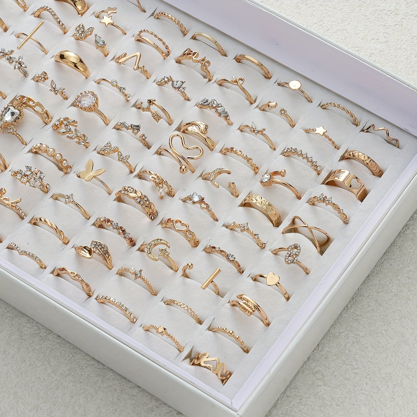 Stylish 40-piece Golden Tone Ring Set for Women - Versatile and Trendy, Ideal for Everyday Wear or Gifting, Packaging Not Included