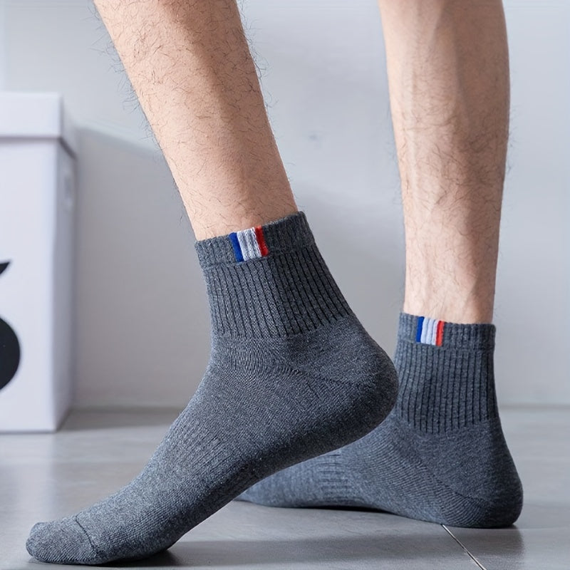 Men's Solid Sport Crew Socks, 5 pairs, breathable and comfortable for all seasons.