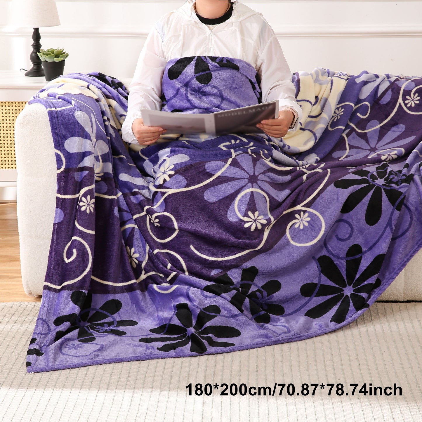 One piece of modern Flannel Throw Blanket, with a weight of 200GSM, can be easily washed in the machine, suitable for all seasons and versatile as a polyester bedding. Skillfully woven, this blanket features vibrant prints perfect for use in the office