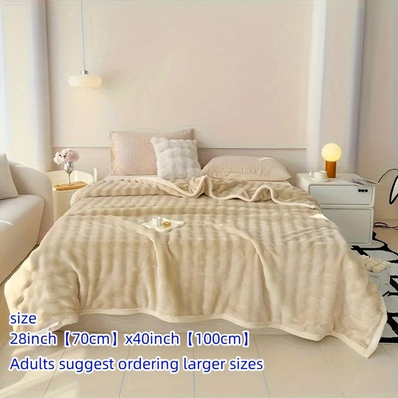 High-quality luxury blanket made of thickened material, featuring rabbit velvet bubble design. This breathable and skin-friendly blanket provides excellent warmth. It is crafted with active printing dyeing technology and is machine washable. Perfect for