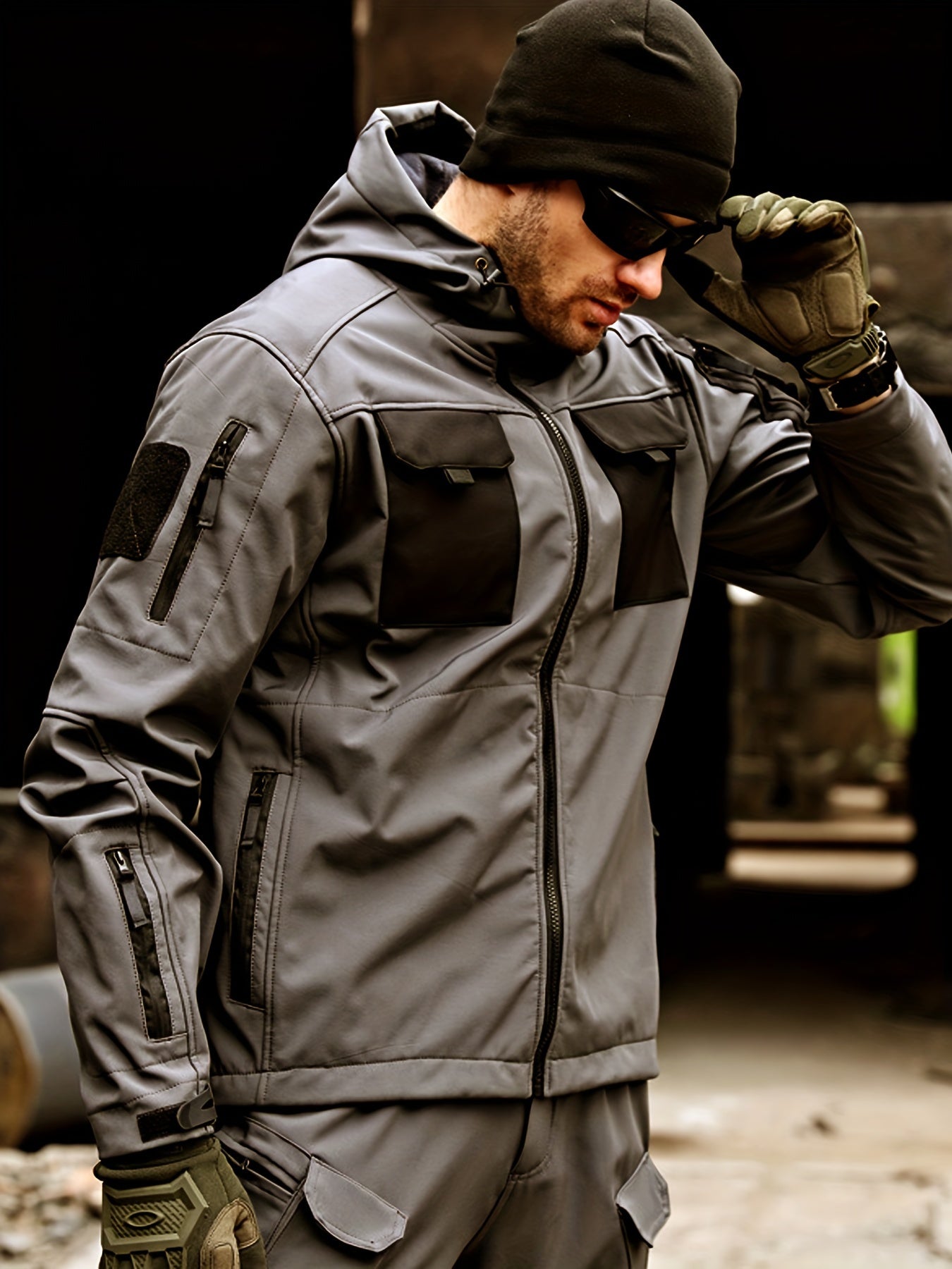 Men's Outdoor Jacket with Hood, Sharkskin Softshell, Fleece-Lined Motorcycle Top, Windproof, Multi-Pocket Workwear - Polyester for Winter/Spring/Fall.