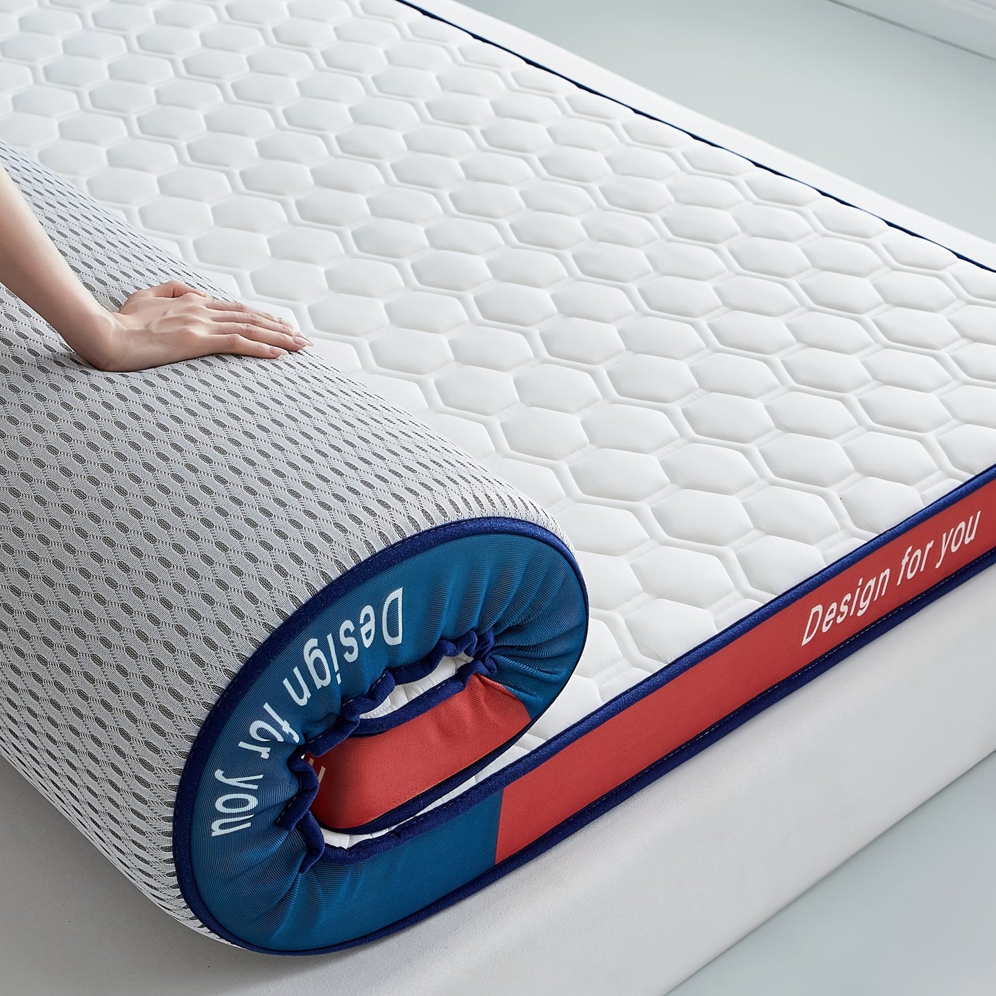 1-piece, 8cm thick memory foam mattress in white, soft to medium firmness. Foldable for easy storage. Made of latex & PU foam with polyester cover. Features active print. Designed for