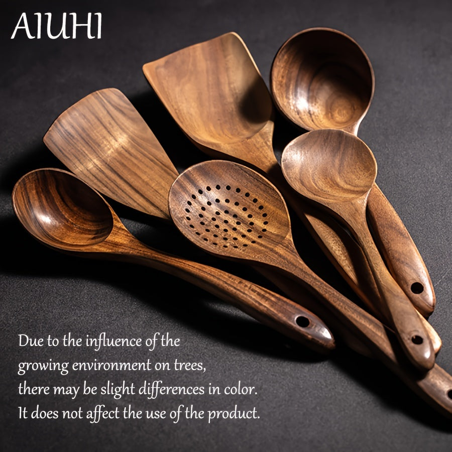 Set of 6 wooden spoons and 5 kitchen utensils for cooking in a classic wooden design. Ideal for any kitchen, this set includes a variety of essential cooking utensils.