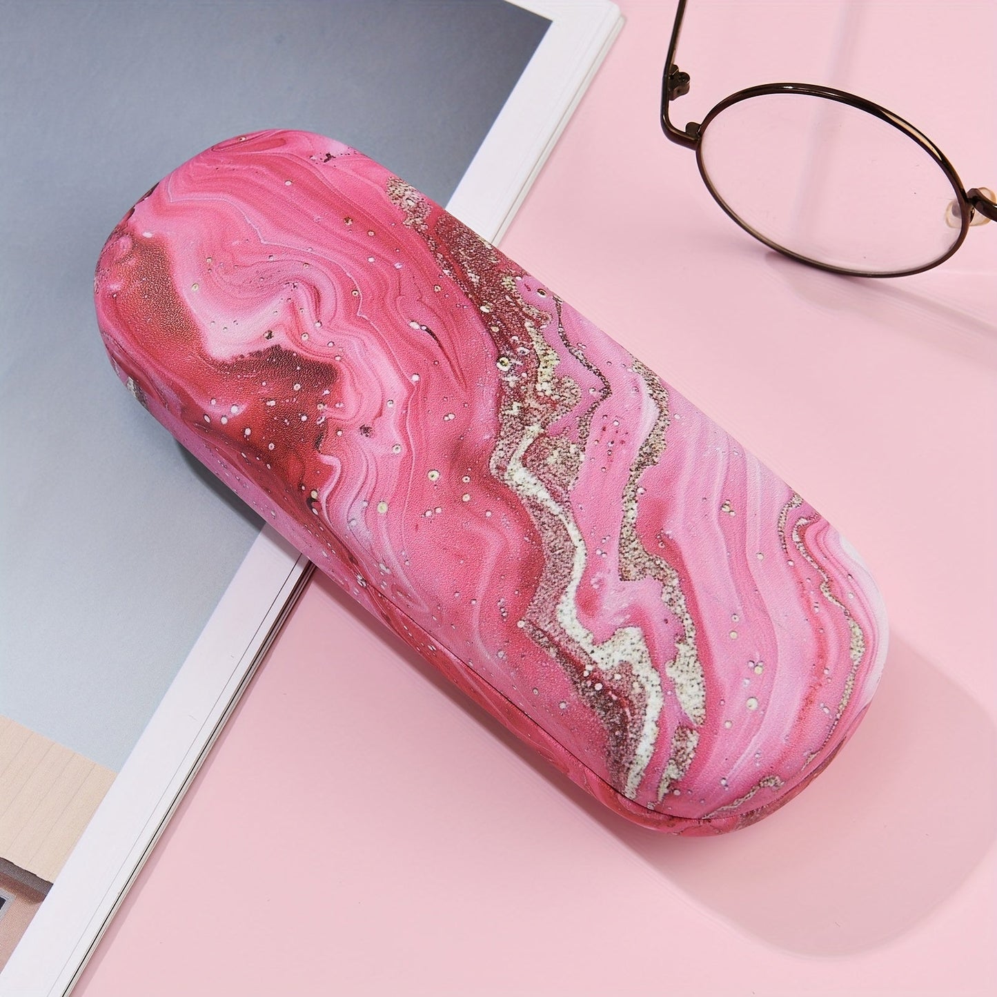 Stylish Golden and Pink Ripple Print Glasses Case - Strong, On-the-Go Eyewear Holder for Women - Ideal Present Option