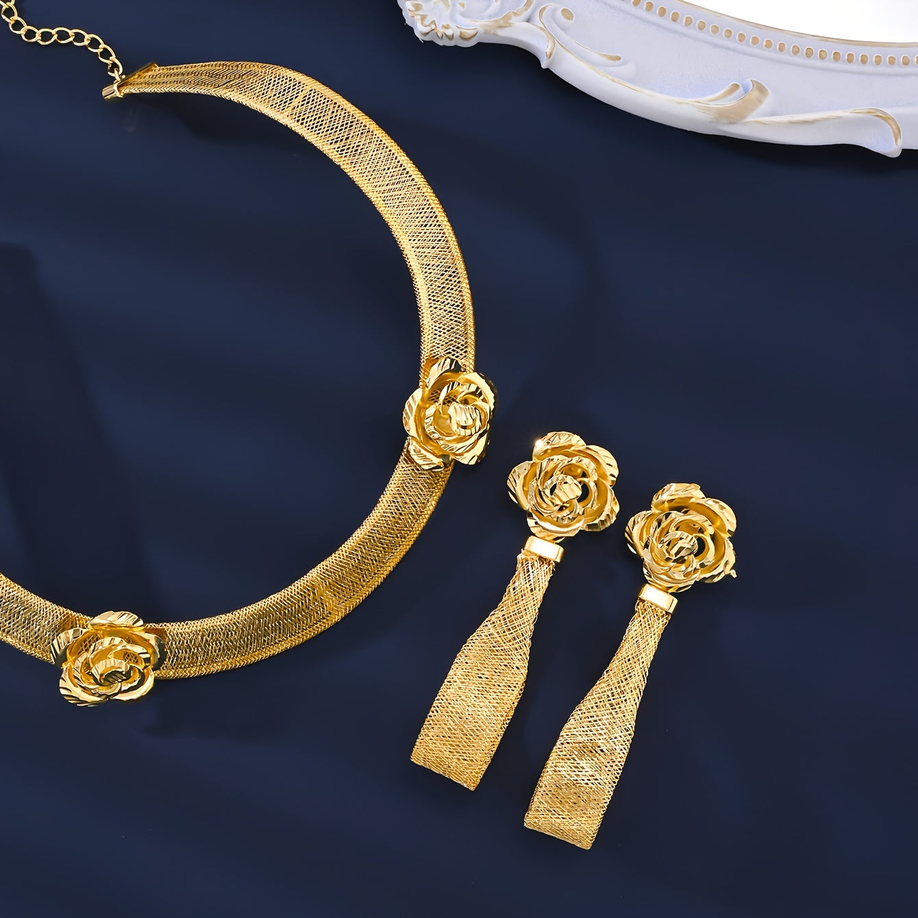 Upgrade your wardrobe with the MEIZ Vintage Classic Jewelry Set. This set includes a stunning 18K Golden Plated Copper Necklace, Bracelet, Ring, and Earrings designed in an elegant handwoven Middle Eastern style. Perfect for daily wear or as a special