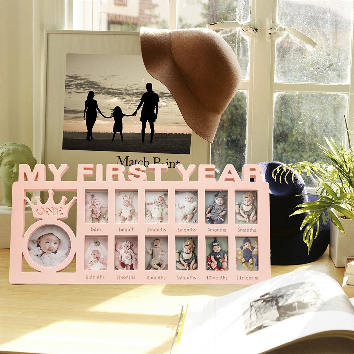 Capture every milestone of your baby's growth with our 12-month growth record photo frame. This creatively designed frame is made from high-quality PP plastic material, making it a perfect Christmas or Halloween gift for new parents.