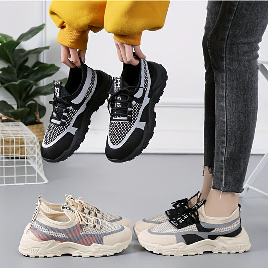 Women's casual sports shoes with thick-soled lightweight design for running.