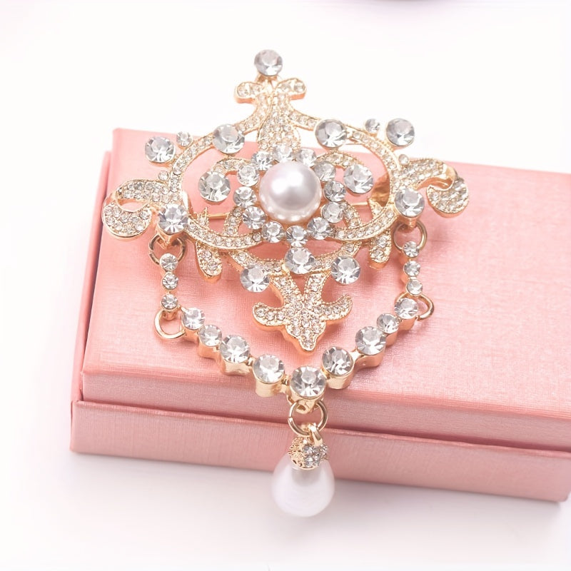 Stylish antique-inspired brooch adorned with faux pearls and sparkling rhinestones, exquisite jewelry perfect for women, ideal for weddings and bridesmaid gifts.