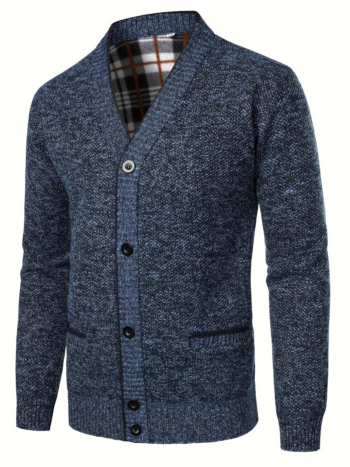 Classic and comfortable men's plus-size cardigan, ideal for layering in autumn and winter.