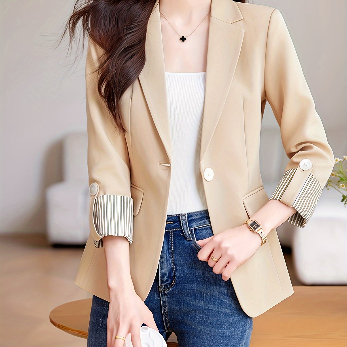 Stylish roll-up sleeve blazer for women, solid color with pockets, machine washable, ideal for fall & winter.