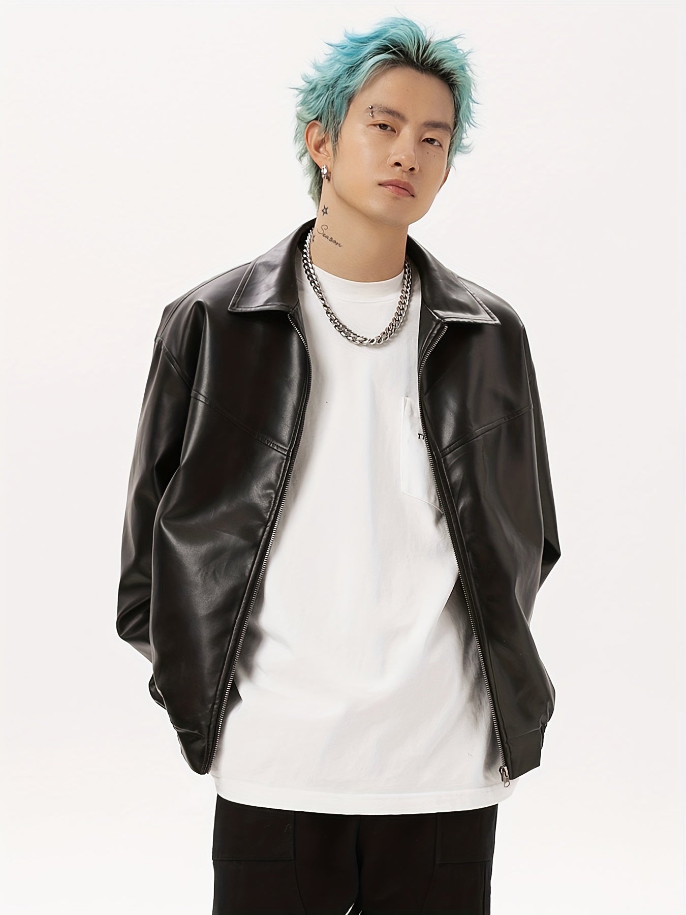 Genghis Khan picked a vintage black jacket with a lapel collar, zipper closure, and polyester lining for a casual spring style.