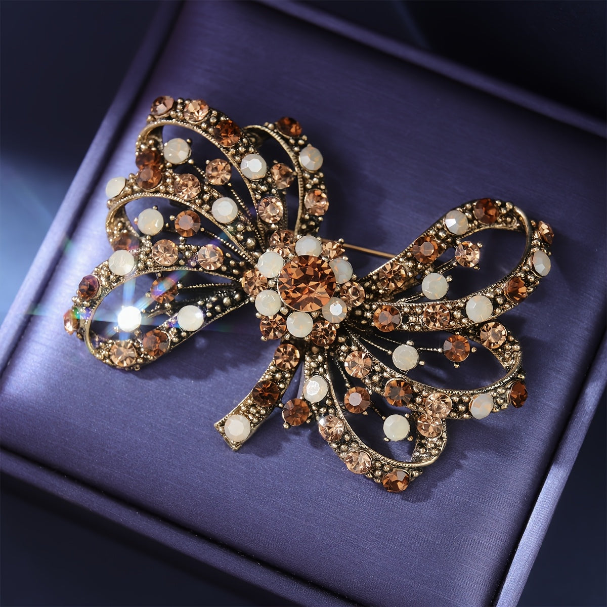 Retro-Style Butterfly Brooch Pin adorned with Rhinestones - Ideal for Elevating Suits & Scarves