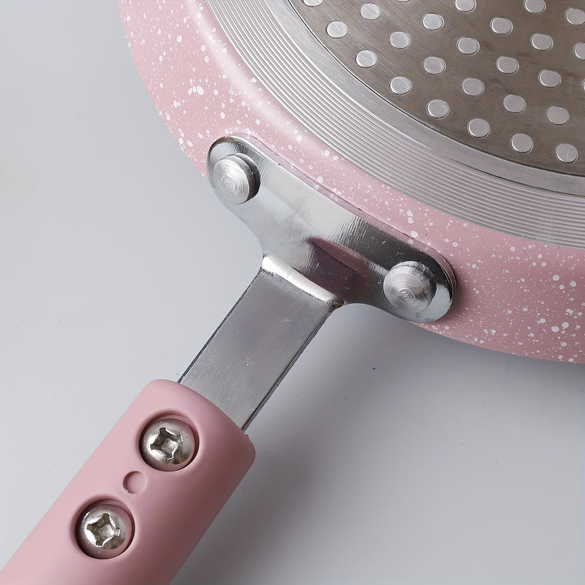 Pink non-stick skillet made of zinc alloy - ideal for cooking steak, pancakes, crepes, omelets, and breakfasts. Must be hand washed.