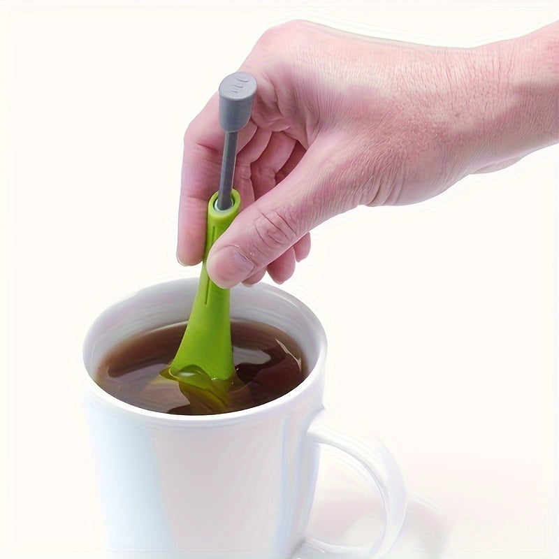 One piece Easy-Pour Tea Infuser made for Loose Leaf Tea - Drip-Free Design, Ideal for Afternoon Tea and Kitchen Use, Crafted from Food-Grade Plastic & Metal