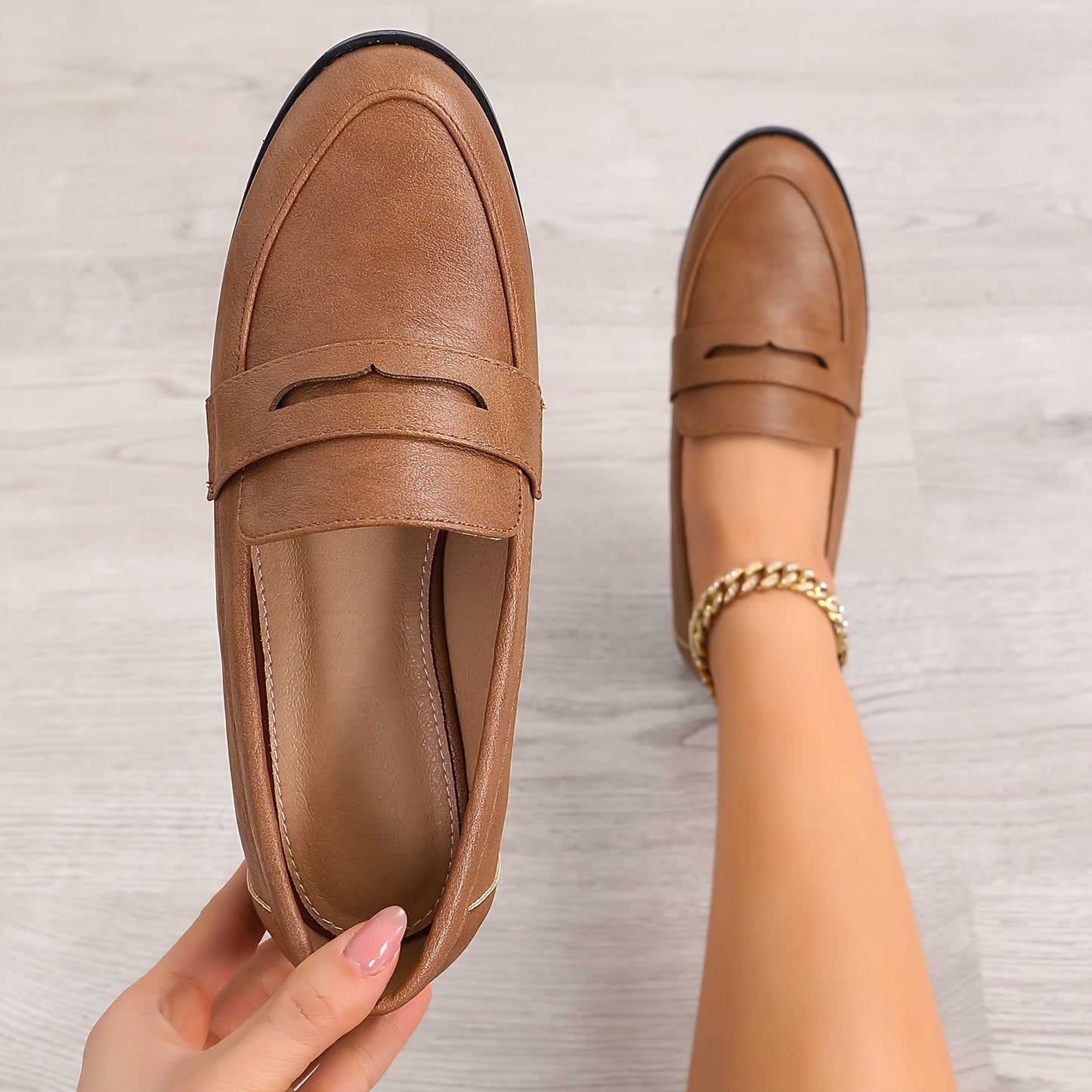 Chic brown slip-on loafers for women feature a comfortable round toe, flat heel, and faux leather driving shoes with a TPR sole for easy care and all-season wear.