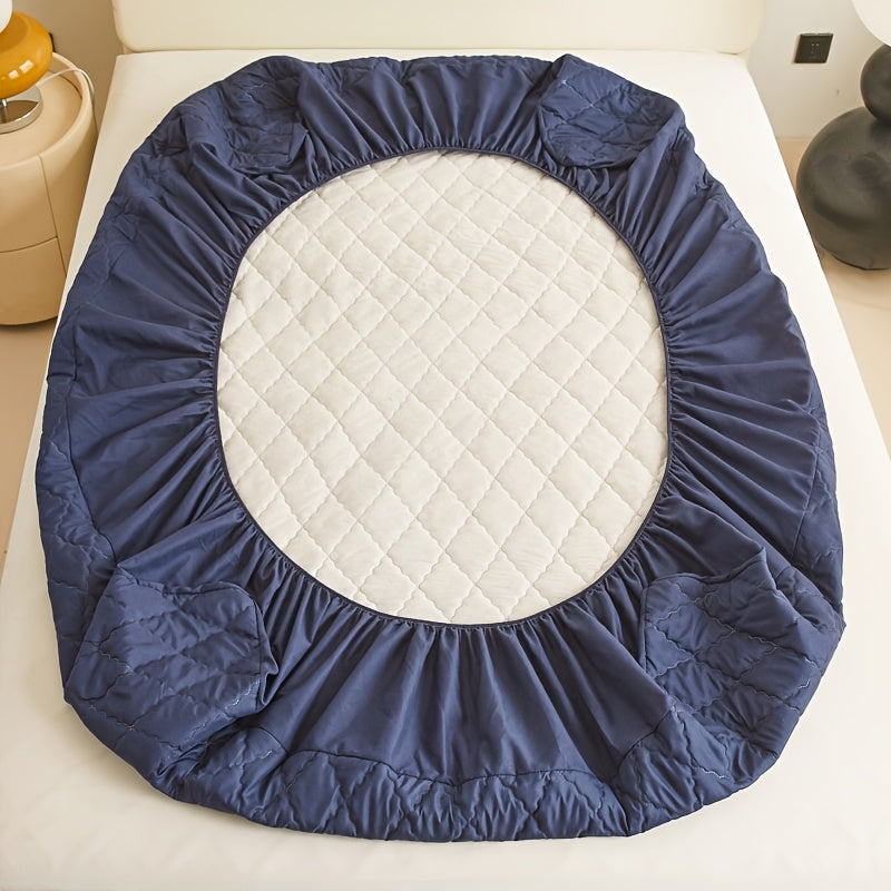 Diamond quilted waterproof bed sheet protector made of 100% woven polyester. Machine washable and available in multiple sizes (pillow shams not included).