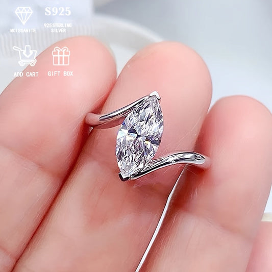 Stylish 2ct Moissanite Engagement Ring for Women - Allergy-Free S925 Sterling Silver, Sophisticated Interlocking Design, Perfect for Weddings, Anniversaries & Valentine's Day, Comes with Beautiful Gift Box, 3.6g, Suitable for Everyday Wear, Multi-Purpose