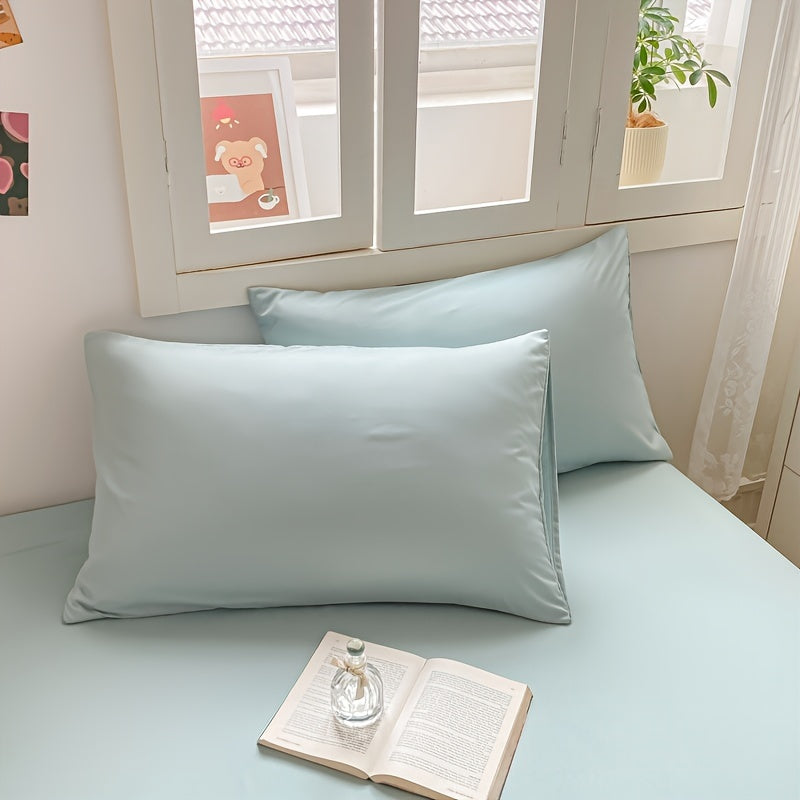 New Set of 2 Solid Color Bed Pillowcases - Luxuriously Soft and Cozy, Perfect for Year-round Comfort.