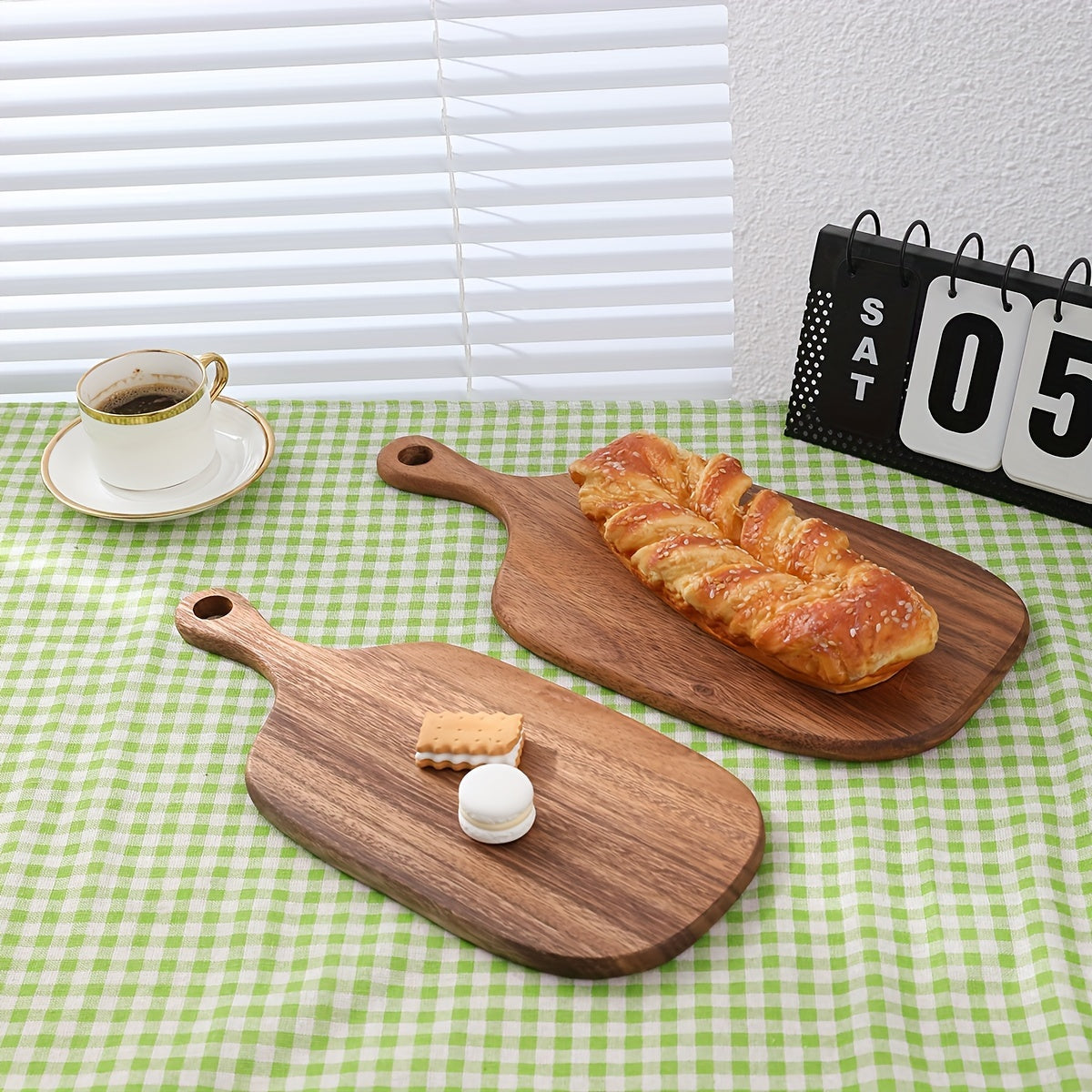 Set of Bread Board and Cheese Tray made from Acacia Wood suitable for Food Contact