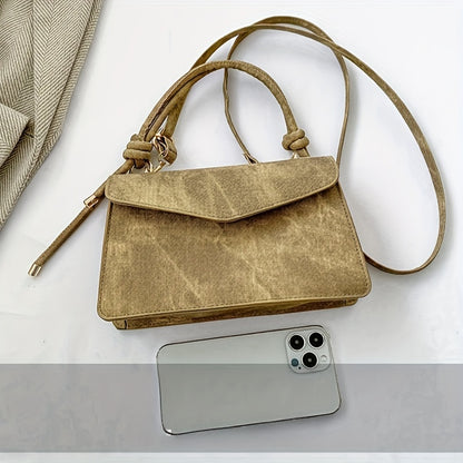 Stylish simple bags for women, compact and versatile, popular on Instagram in 2024.