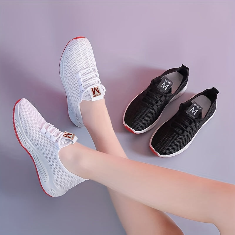 Women's lightweight slip-on sports shoes with non-slip soft sole, comfortable fabric lining, versatile casual flats ideal for Instagram, running, and fitness. Shock-absorbing design perfect