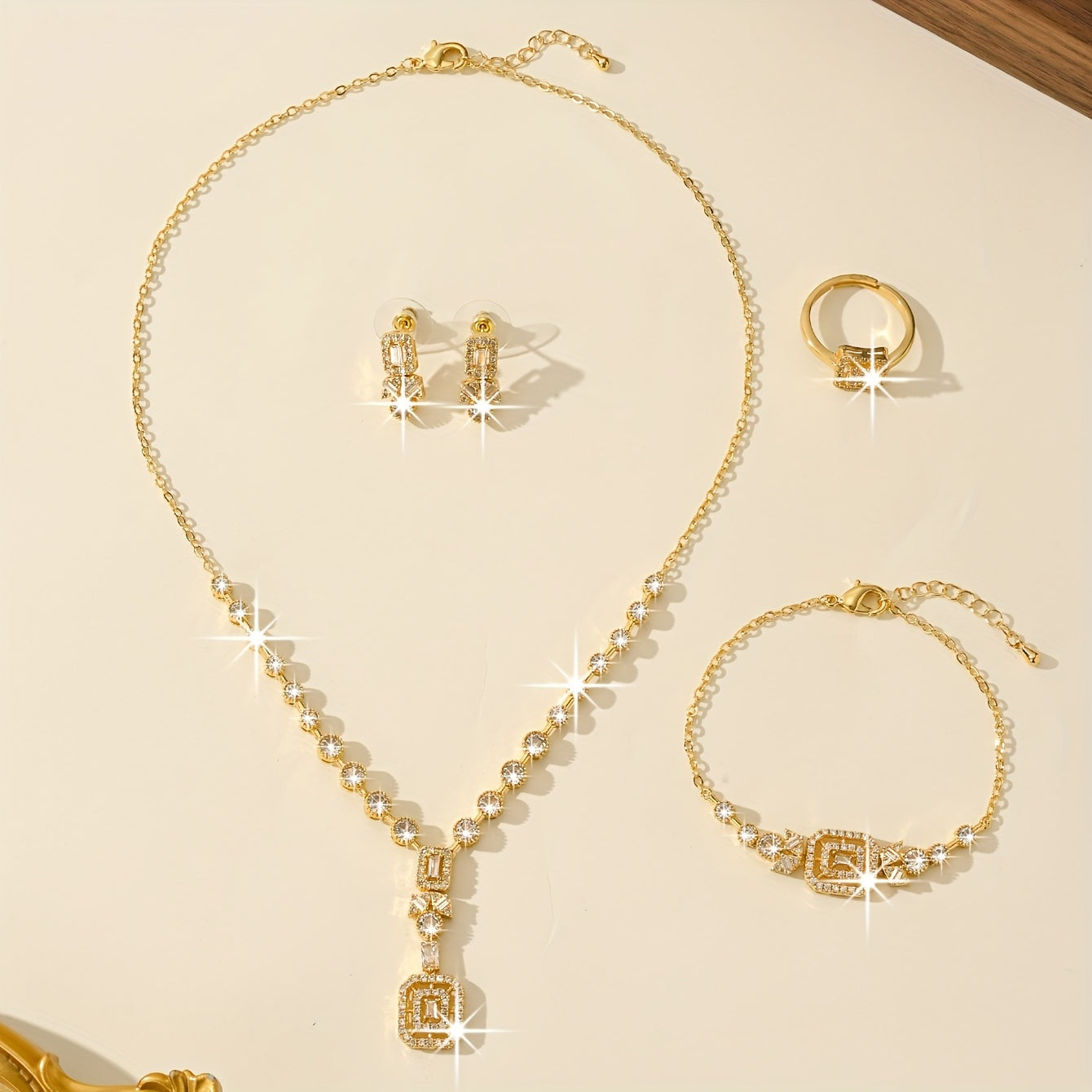 Luxurious 5-Piece Jewelry Set for Women, Featuring 18K Gold Plating, Synthetic Zirconia Stones in a Stylish Square Design, Made of Copper. Perfect for Everyday Wear or Special Wedding Events, with a Beautiful Celestial Symbol Theme. Ideal Gift for