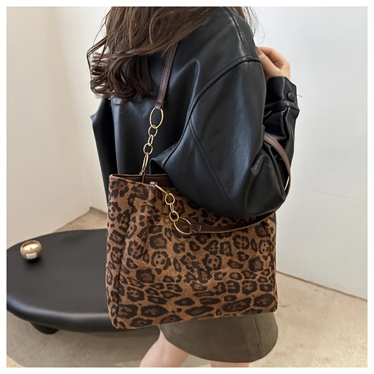 Stylish leopard print tote bag with large capacity for women, ideal for daily use with zip closure and fixed straps.